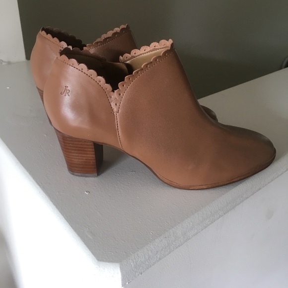 Jack Rogers Shoes - Jack Rogers Marianne Scalloped Booties-Cognac sz.6